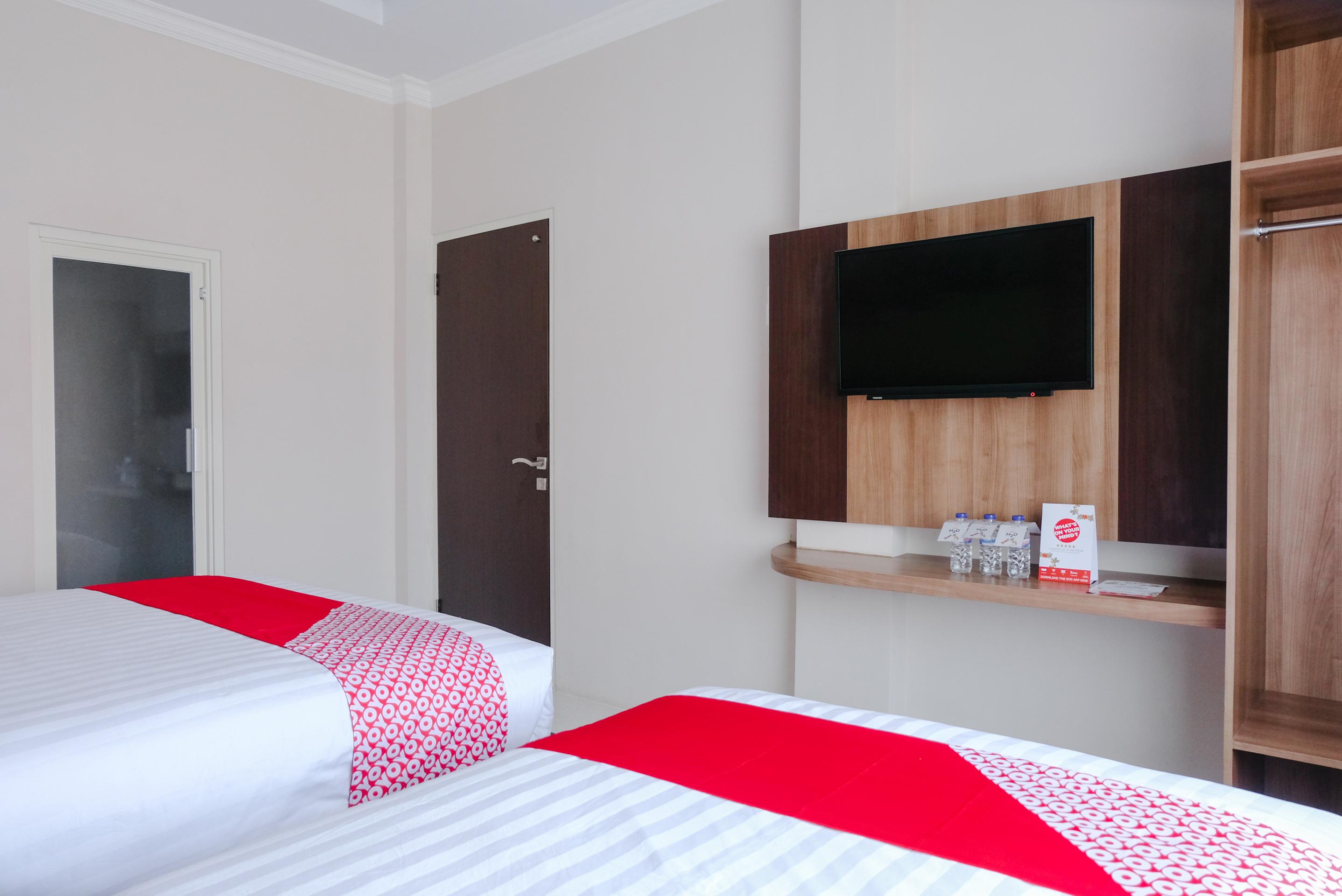 Noura Guest House Syariah Маланг Екстер'єр фото